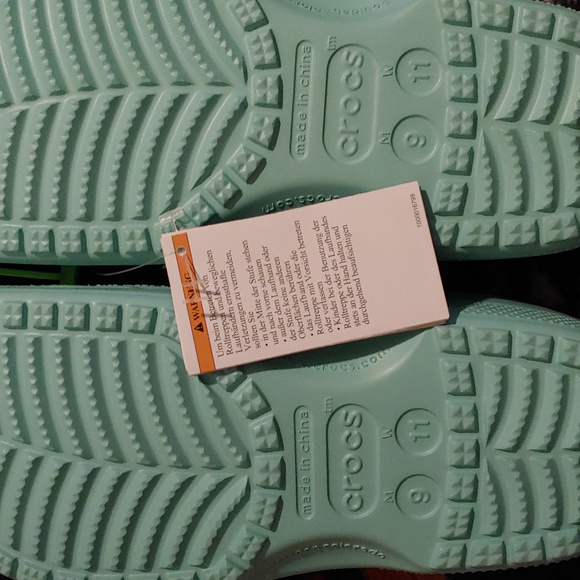 Classic Clog Crocs (blue calcite) NWT - Picture 5 of 5